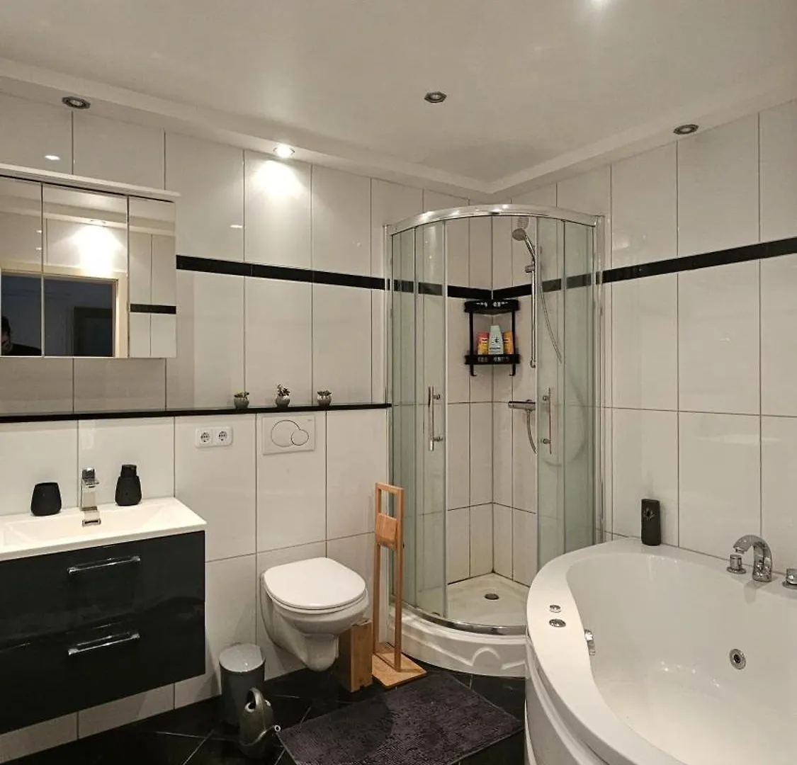 80 M2 Moderne Und Zentrale Wohnung In Hannover Mit Eigenem Parkplatz