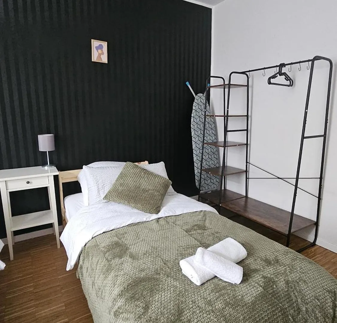 80 M2 Moderne Und Zentrale Wohnung In Hannover Mit Eigenem Parkplatz 0*,  Germania